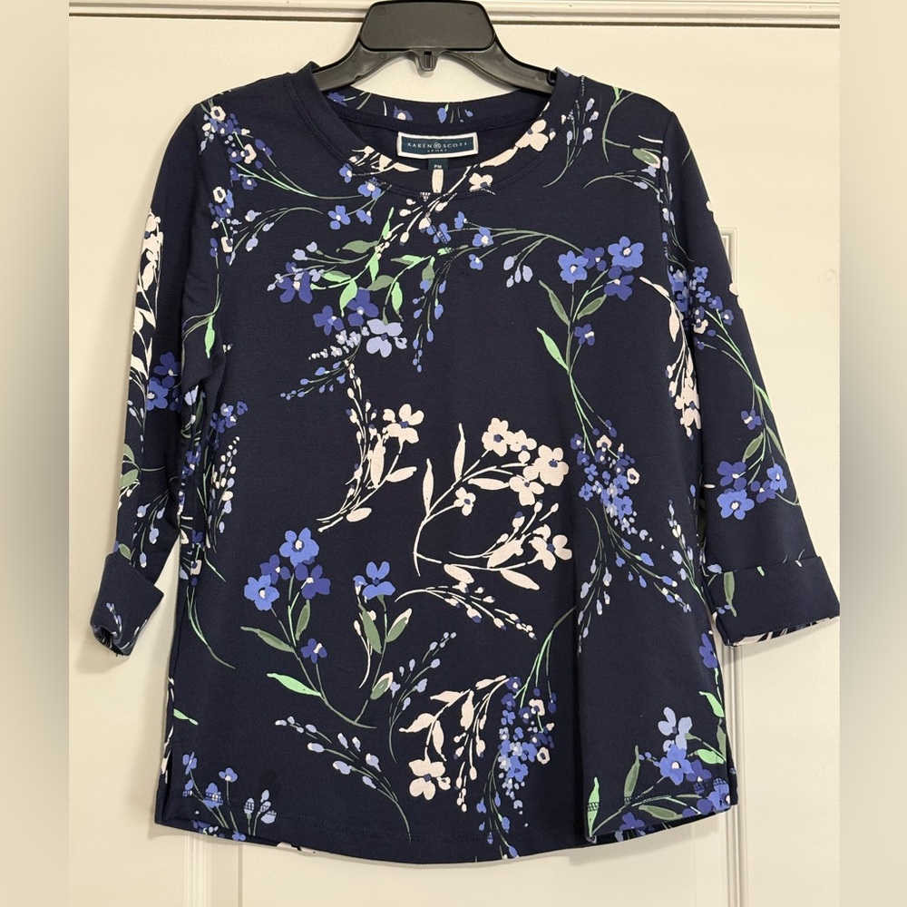 Karen Scott Petite Medium Navy Blue Floral 3/4 Sleeve Top